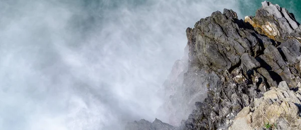 Paisaje Marino Dramático Larga Exposición Con Rocas Desenfoque Movimiento Cinque —  Fotos de Stock