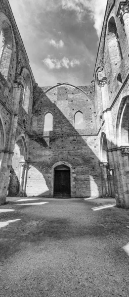 Det Gamle Klosteret San Galgano Italia Speilbart Eksempel Romansk Arkitektur – stockfoto