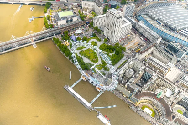 ロンドン テムズとシティ ビルのヘリコプター ビュー — ストック写真