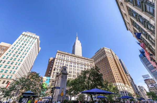New York City Juni 2013 Wolkenkratzer Und Empire State Building — Stockfoto