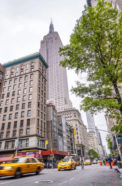 New York City June 2013 Tourists Locals Enjoy City Streets — Stock Photo, Image