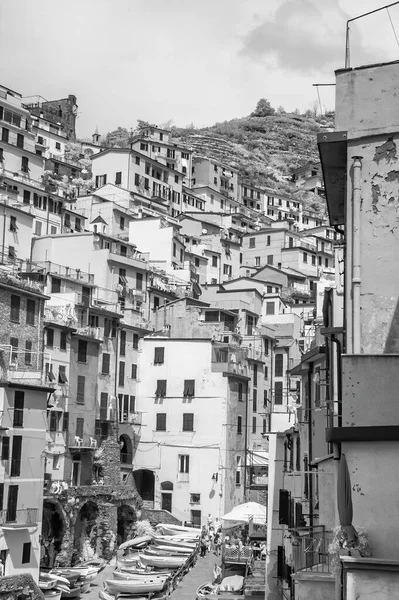 意大利红外地区的5座土地建筑 — 图库照片