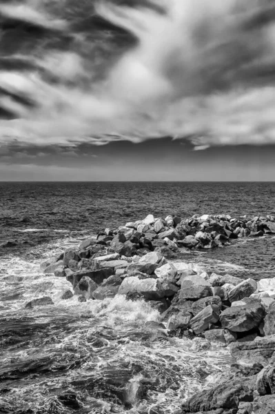 Küste Der Fünf Länder Italien Felsen Über Dem Wasser Infrarot — Stockfoto