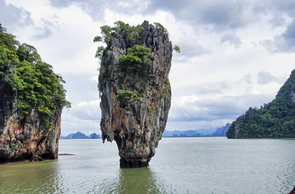 Famosa Ilha James Bond Perto Phuket Tailândia — Fotografia de Stock