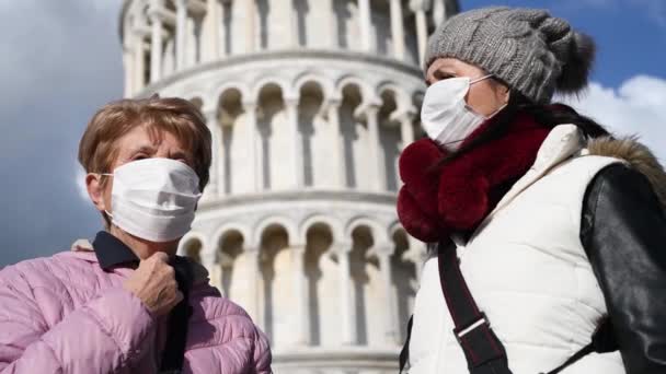 Donna Maschera Salute Visita Campo Dei Miracoli Slow Motion Pisa — Video Stock