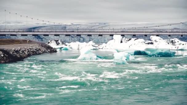 Laguna Jokulsarlon Islandia Spowolniony Widok Góry Lodowe Plaży Sezonie Letnim — Wideo stockowe