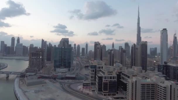 Widok Lotu Ptaka Panoramę Dubaju Zmierzchu — Wideo stockowe