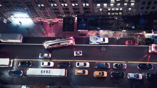 Нью Йорк Декабрь 2018 Воздушный Обзор Ночного Движения Манхэттене Грузовика — стоковое видео