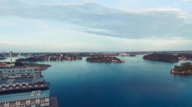 Avustralya 'daki güzel Sydney köprüsünün hava görüntüleri.