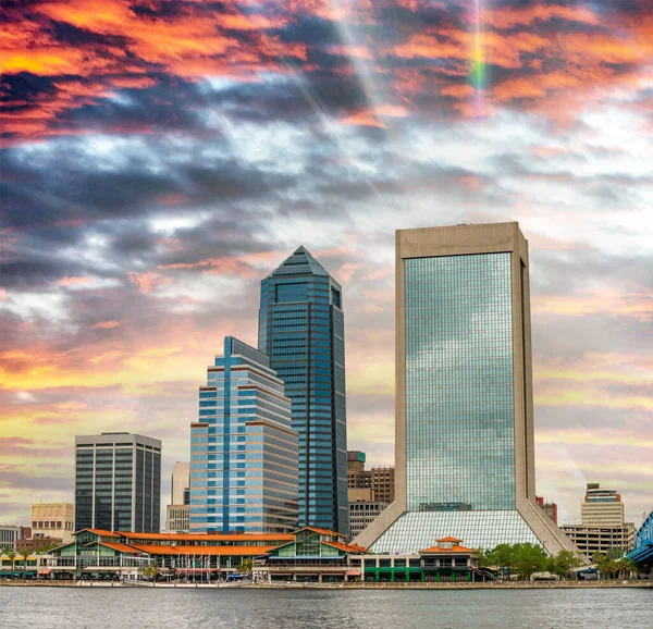 Jacksonville Florida Solnedgång Utsikt Över Staden Skyskrapor — Stockfoto