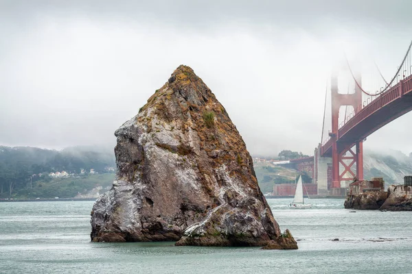 San Francisco Golden Gate Híd Köddel Kilátás Kaliforniai Sausalitóból — Stock Fotó