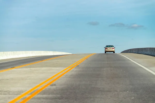 Déplacement Voiture Sur Paysage Pont Sept Milles Floride Keys Eau — Photo