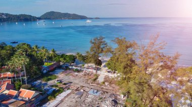 Phuket, Tayland 'daki Patong Sahili' nin güzel hava manzarası..