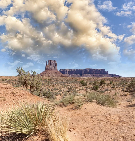 Monument Valley Entardecer Após Pôr Sol Utah Eua — Fotografia de Stock