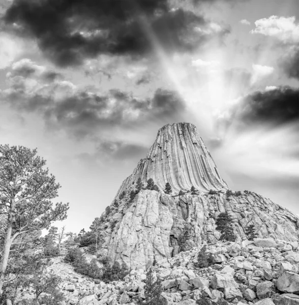 Sonnenuntergang Mit Blick Auf Teufelsturm Und Die Umliegende Naturlandschaft Wyoming — Stockfoto
