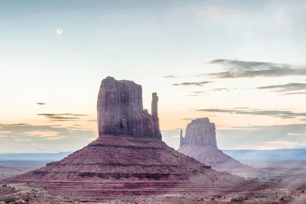 Monument Valley Buttes Dawn Light Rays Usa — Stock Photo, Image