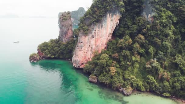 Koh Aleil and surrounding islands in Krabi Province, Thailand. Aerial view on a overcast day — Stock Video