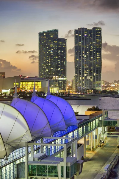 Impresionante Vista Nocturna Del Puerto Horizonte Ciudad Miami — Foto de Stock