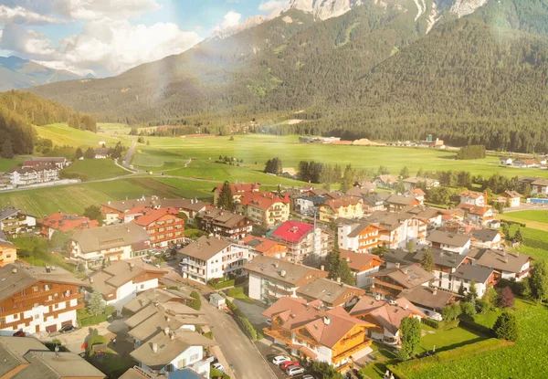 Schöne Luftaufnahme Von Toblach Der Sommersaison Toblach Italienische Dolomiten Stadt — Stockfoto