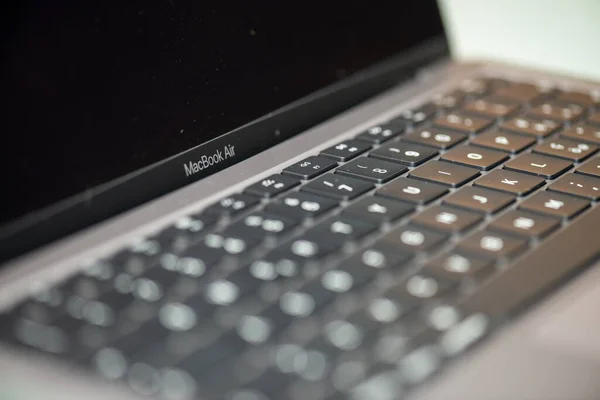 Pisa Italy May 2020 Studio Shot New Apple Macbook Air — Stock Photo, Image