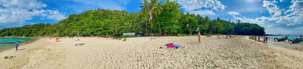 Phuket Thailand December 2019 Freedom Beach Beautiful Sunny Day Phuket — Stock Photo, Image