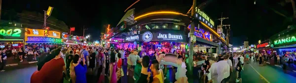 Phuket Thailand December 2019 Turistas Desfrutam Vida Noturna Patong Vista — Fotografia de Stock