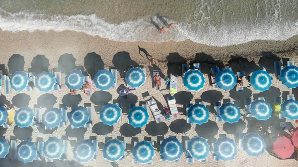 Plážové Slunečníky Pláži Sansone Elba Island — Stock fotografie