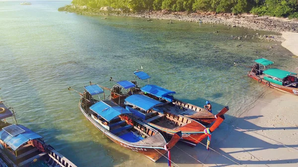 Phi Phi Don Thailand Dezember 2019 Long Tail Boats Bei — Stockfoto