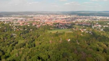Bamberg Altenburg Kalesi yaz mevsiminde, Almanya 'da. İnsansız hava aracından görüntüle