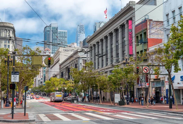 San Francisco August 2017 Közúti Forgalom San Franciscóban Autókkal Turistákkal — Stock Fotó