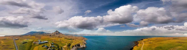 Arnarstapi Kust Sommarsäsongen Snaefellsnes Halvön Island Panoramautsikt Från Drönare Vid — Stockfoto