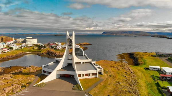 冰岛Stykkisholmur 夏日阳光灿烂的空中城市景色令人叹为观止 — 图库照片