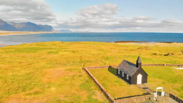Будавегур Западная Исландия Вид Воздуха Знаменитую Черную Церковь Будира — стоковое фото