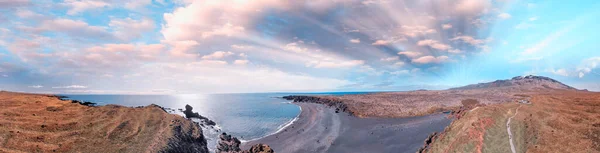 Ongelooflijk Uitzicht Vanuit Lucht Kust Van Djupalonssandur Het Zomerseizoen Ijsland — Stockfoto