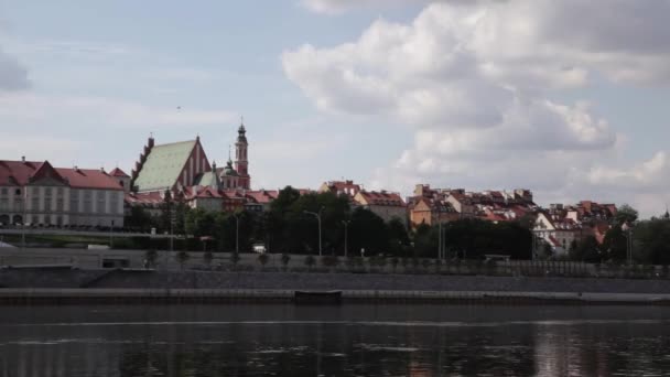 Felhők fölött a régi város Varsó - gyorsított. — Stock videók