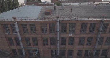 Hava anket. terk edilmiş fabrikaları Kiev. Terk edilmiş fabrikası, Ukrayna'da basın. Şehir Kiev 09 in. Eylül 2017. harap bitki teslim. terk edilmiş sanayi bölgesi kuş uçuş. 