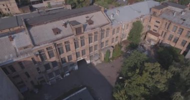 Hava anket. terk edilmiş fabrikaları Kiev. Terk edilmiş fabrikası, Ukrayna'da basın. Şehir Kiev 09 in. Eylül 2017. harap bitki teslim. terk edilmiş sanayi bölgesi kuş uçuş. 