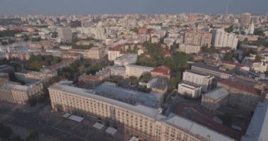 Kiev-bağımsızlık Meydanı hava Anketi, 20 Ağustos 2017. Sunrise adlı bir yükseklikten şehir manzarası. Yaz sabahı, şafak Kiev Antik şehir üzerinde. Şafakta evleri havadan çekim.