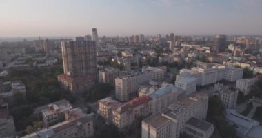 Kiev-bağımsızlık Meydanı hava Anketi, 20 Ağustos 2017. Sunrise adlı bir yükseklikten şehir manzarası. Yaz sabahı, şafak Kiev Antik şehir üzerinde. Şafakta evleri havadan çekim.