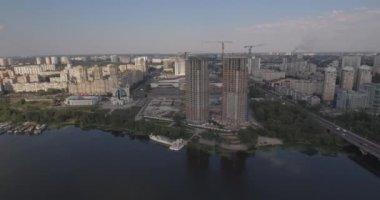 Kiev şehir, hava anket. Kentsel peyzaj, gündoğumu. Yaz sabahı. Şehir güzel mimarisi. Ukrayna'nın eski şehir merkezi.