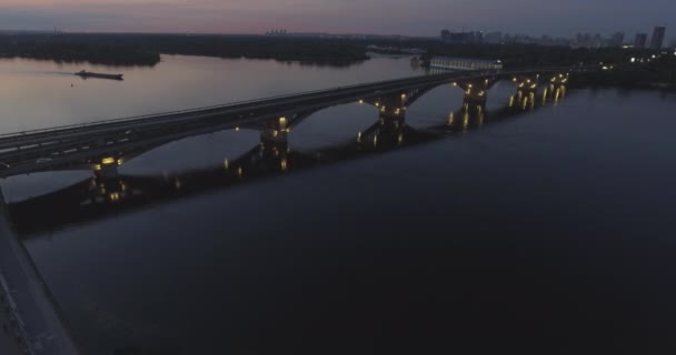 Aérial Ukraine Ville Kiev Arrivée Métro Station Dniepr 2017 Pont — Video