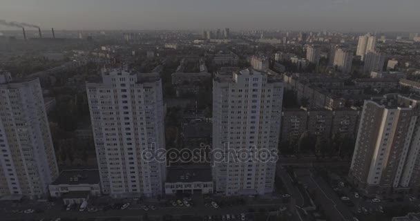 Aérea Calles Edificios Gran Altura Amanecer Paisaje Urbano Matutino Verano — Vídeos de Stock