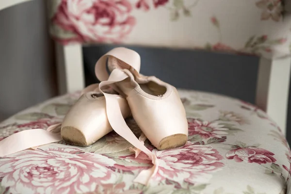 Zapatos de punta para bailarines de ballet —  Fotos de Stock