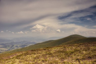 Karpat Dağları'nın görünümü