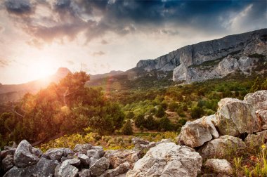 Foros dağlarda günbatımı