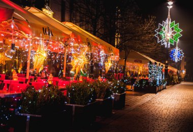 Restoran yılbaşı süsleri