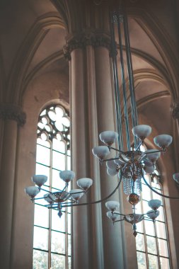 Pyres eski kilise iç