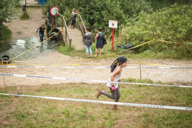 Çocuklar yarış yarışmaya katılmak 