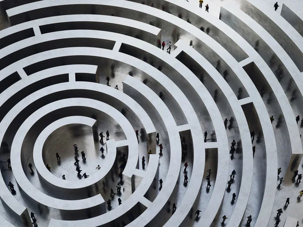 People entering into a complicated labyrinth. — Stock Photo, Image