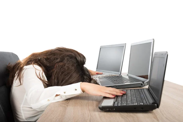 Mujer de negocios estresada debido al exceso de trabajo — Foto de Stock